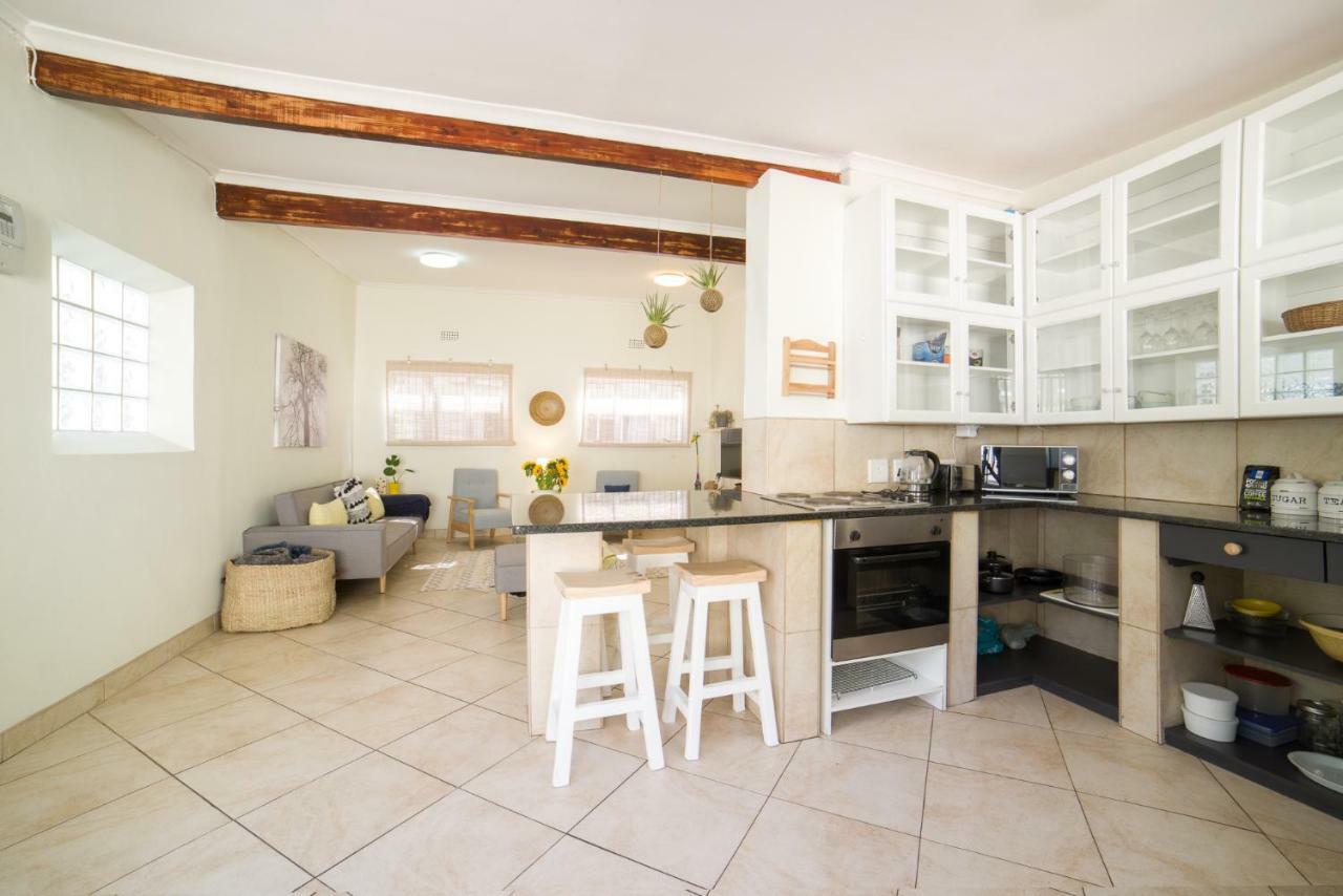 Giraffe Manor Apartment Cape Town