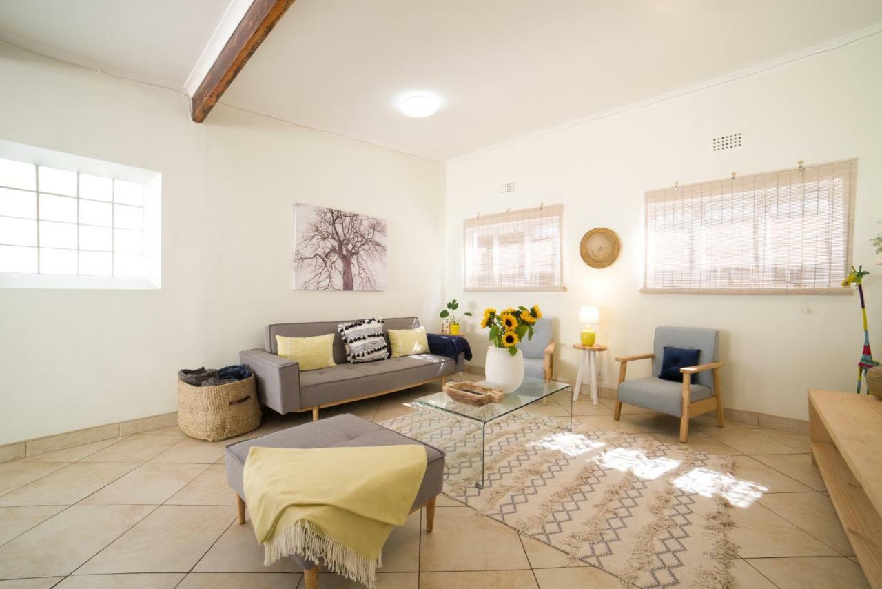 Giraffe Manor Apartment
