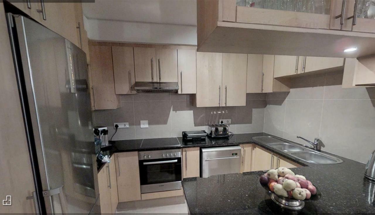 Apartment Hibernian Towers 503 Cape Town