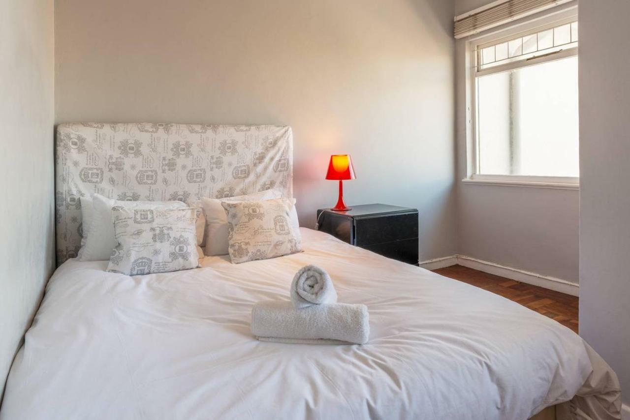 Apartment Sherrington Court *