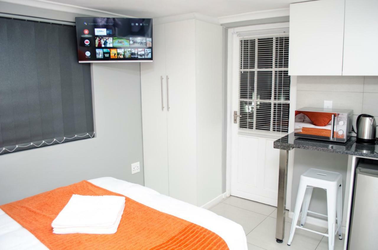 Micro Apartment *