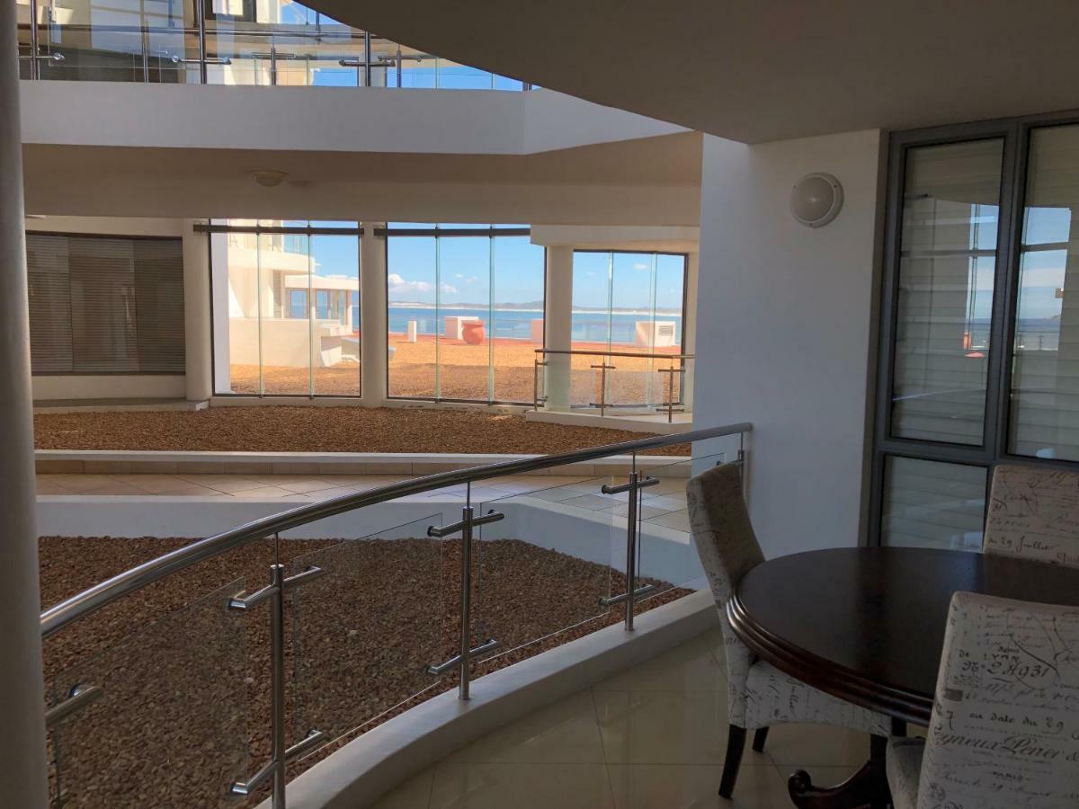 Hibernian Towers 503 Apartment *