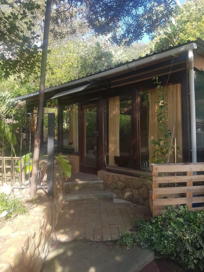 Victoria Guest Guest house *