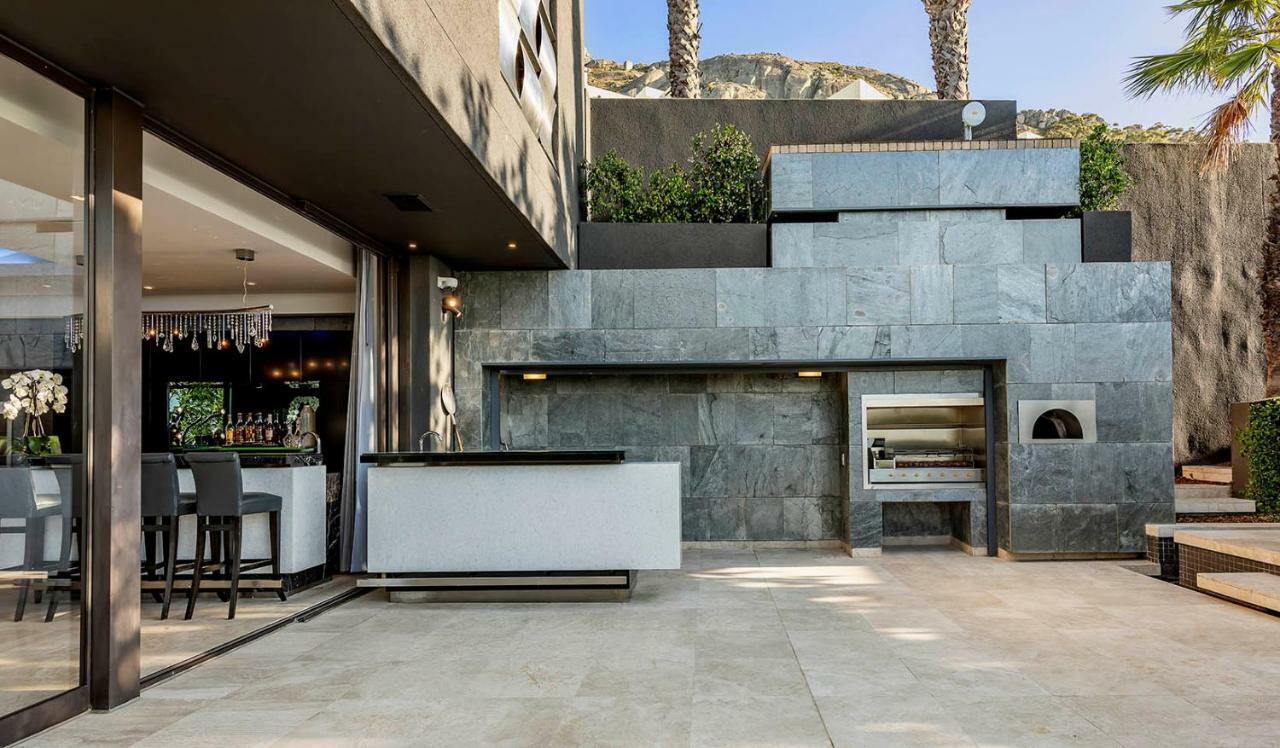 Villa Moondance And Suites
