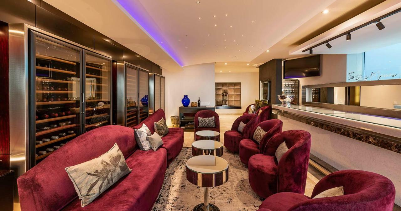 Moondance And Suites Villa