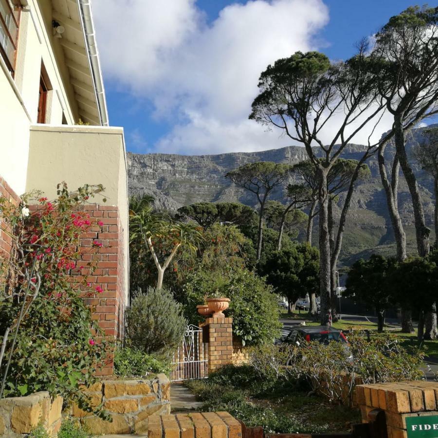 11 Deerpark Drive East Apartment *