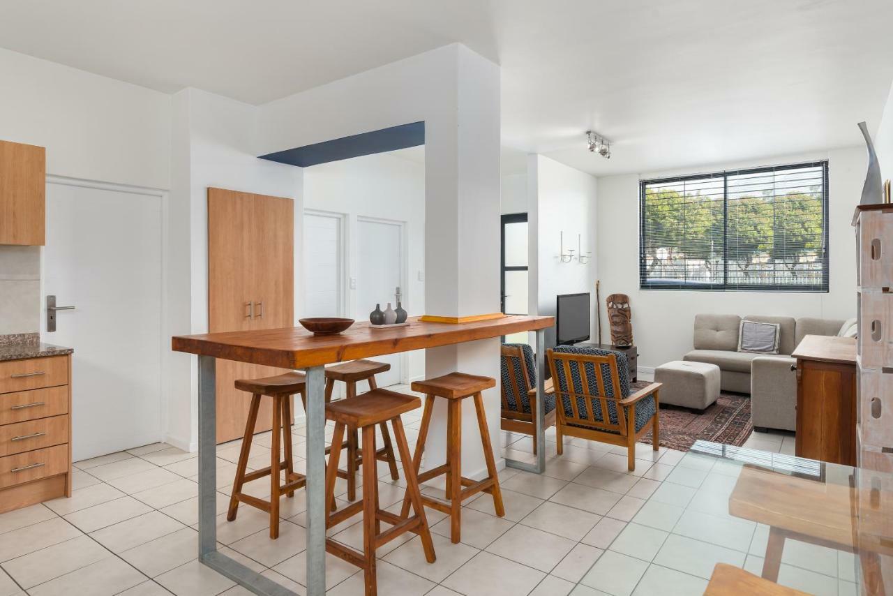 Apartment Devon Court