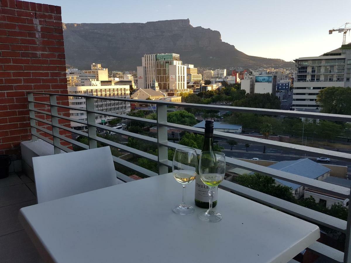 Panoramic Table Mountain View *