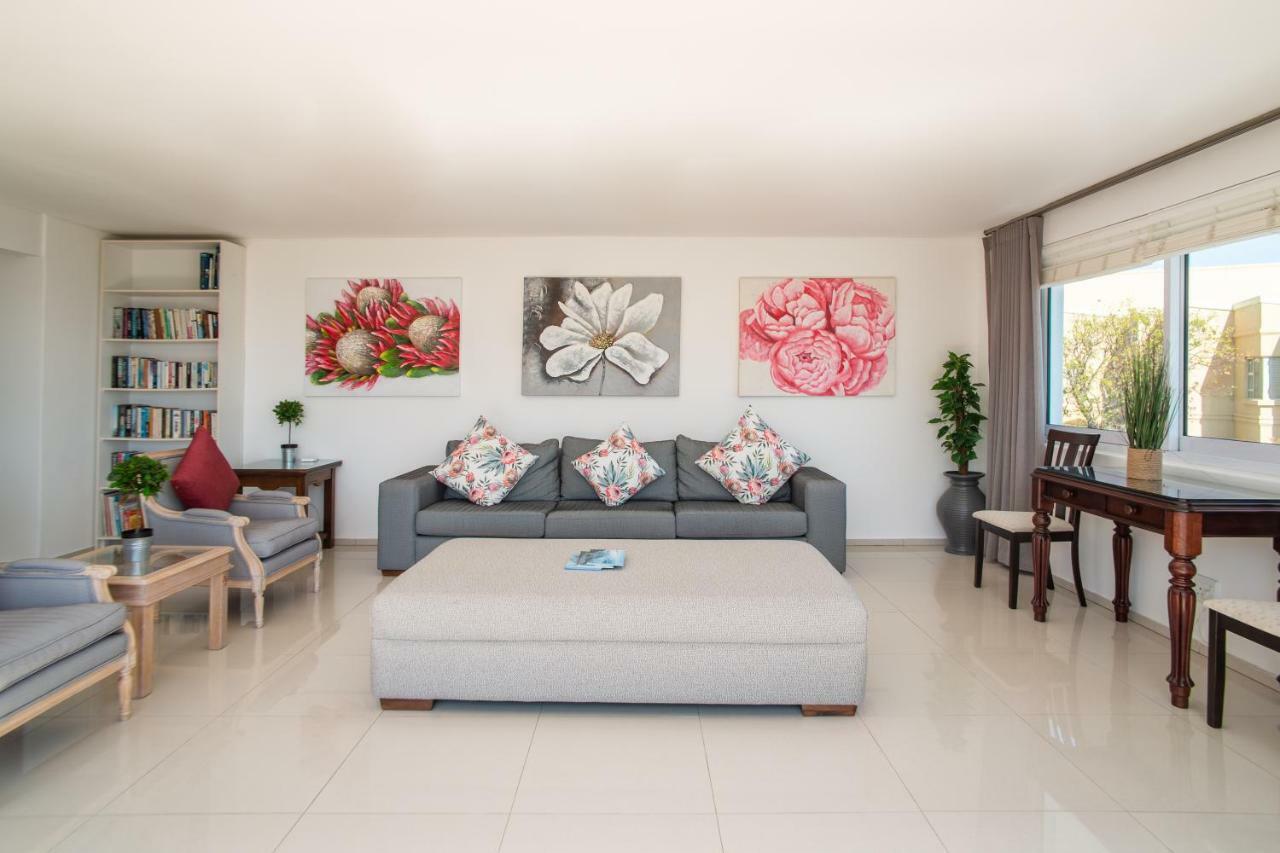 Funkey Villas *