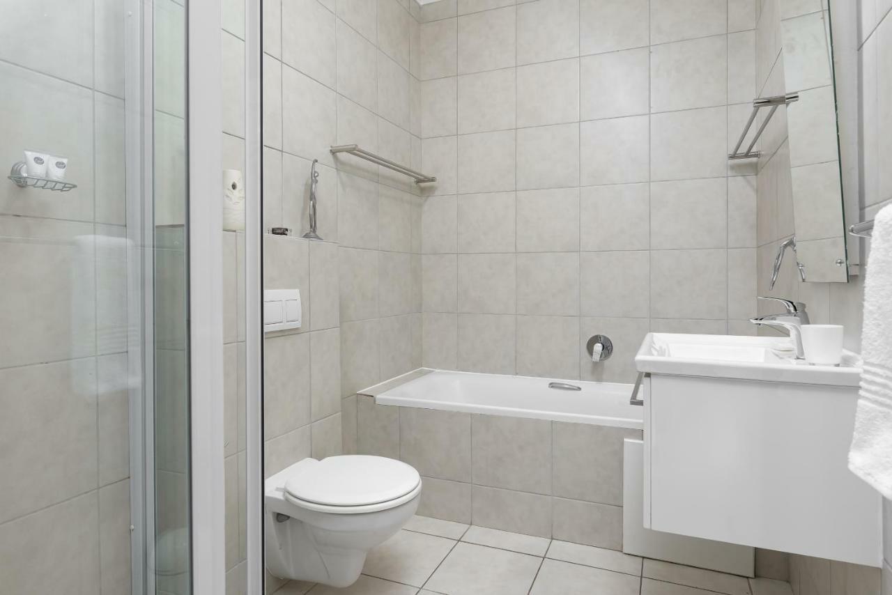 Apartment Devon Court *