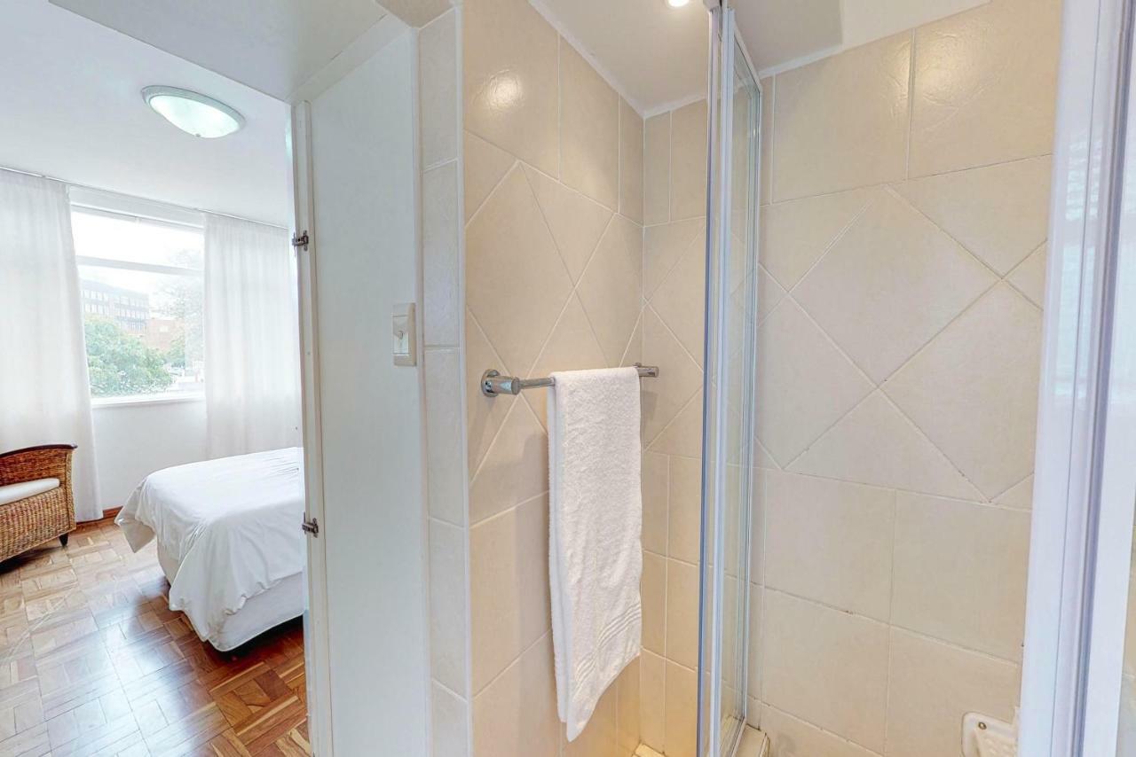 Houghton Place Sea Point Apartment