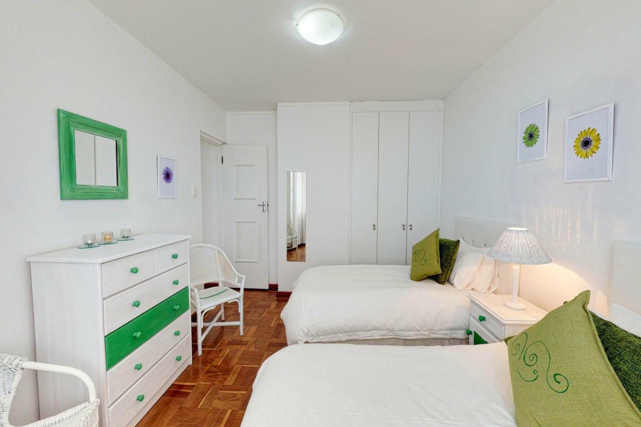 Houghton Place Sea Point Apartment
