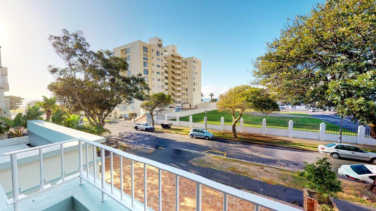 Houghton Place Sea Point Apartment