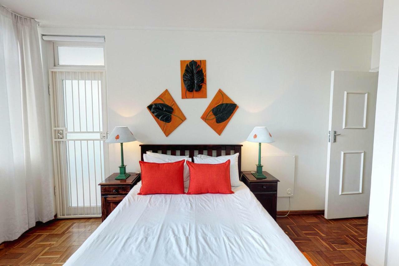 Houghton Place Sea Point Apartment