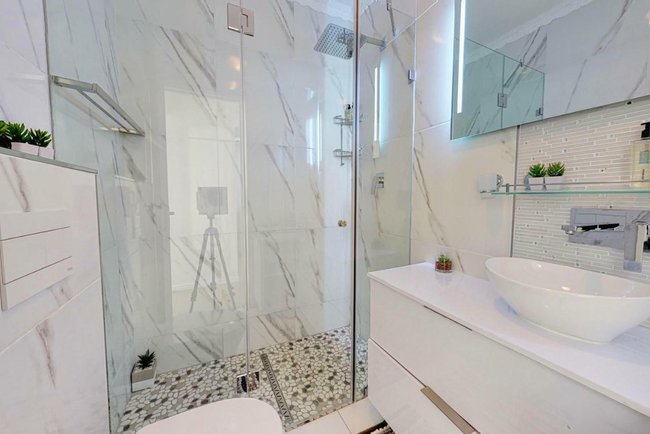 Apartment Knowles Big Bay Cape Town