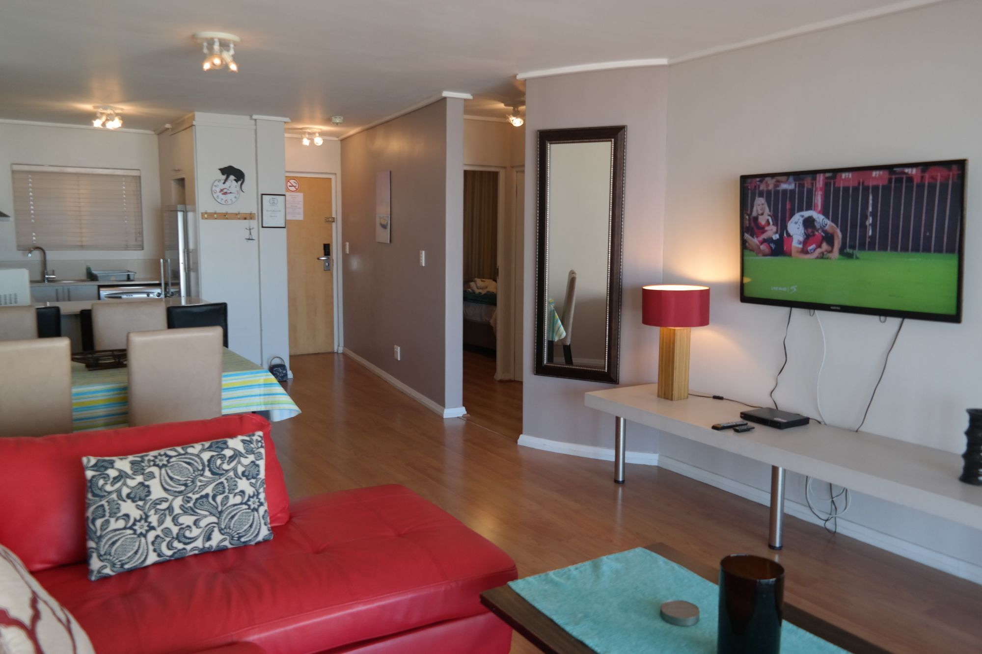 136 Lagoon * Cape Town