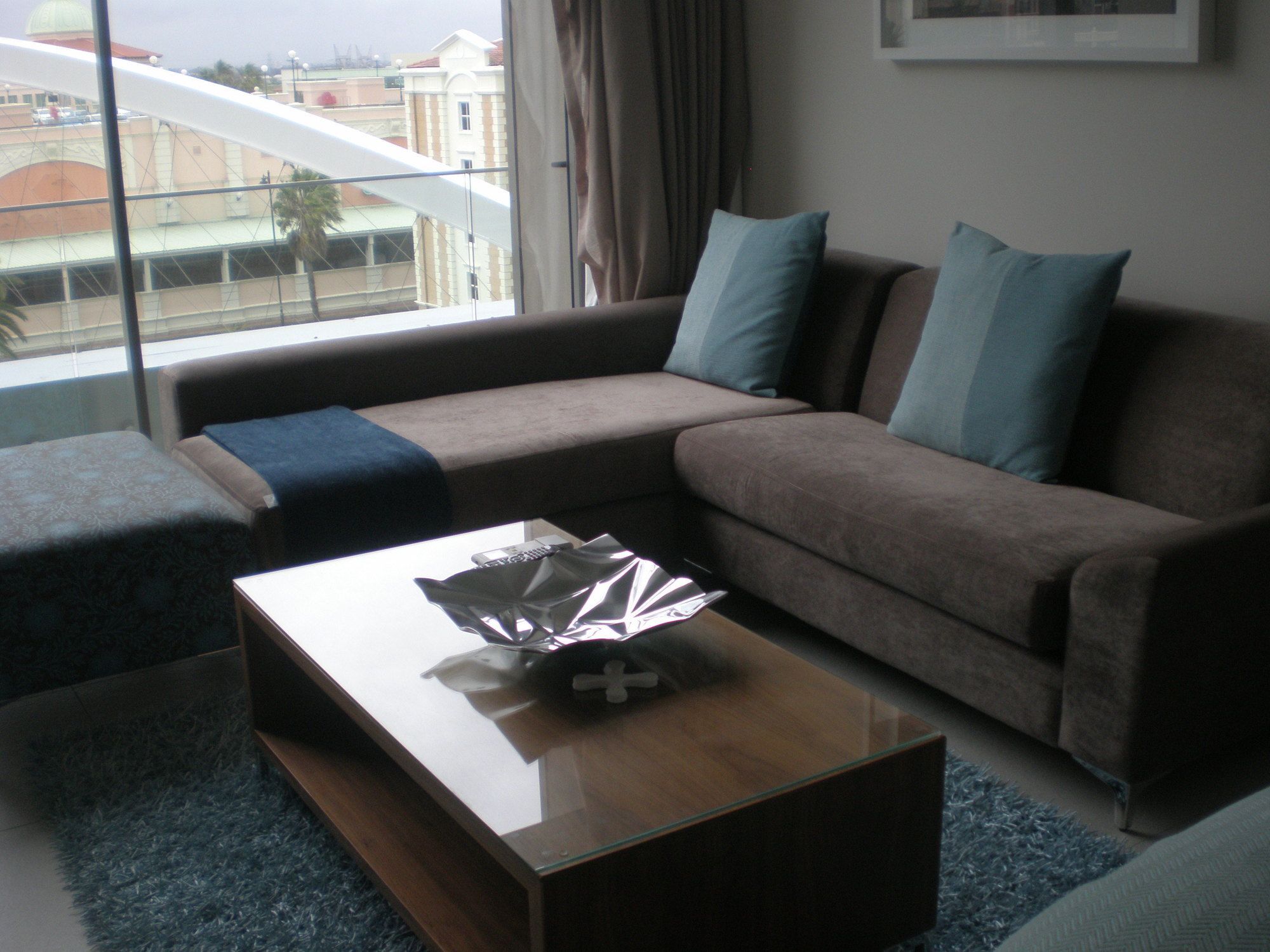 Apartment L'empire Crystal Towers