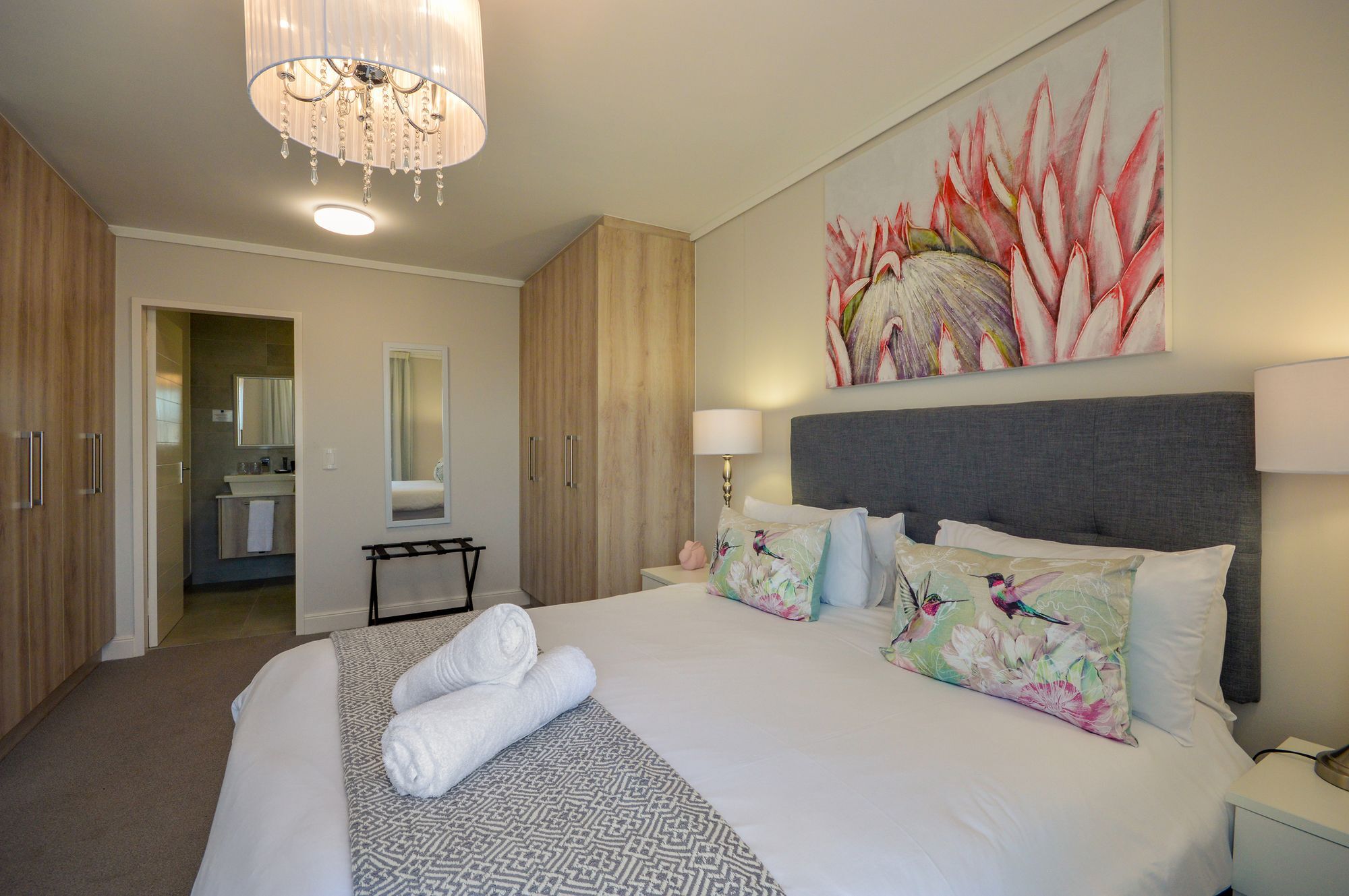 Matrix Luxury Apartment *