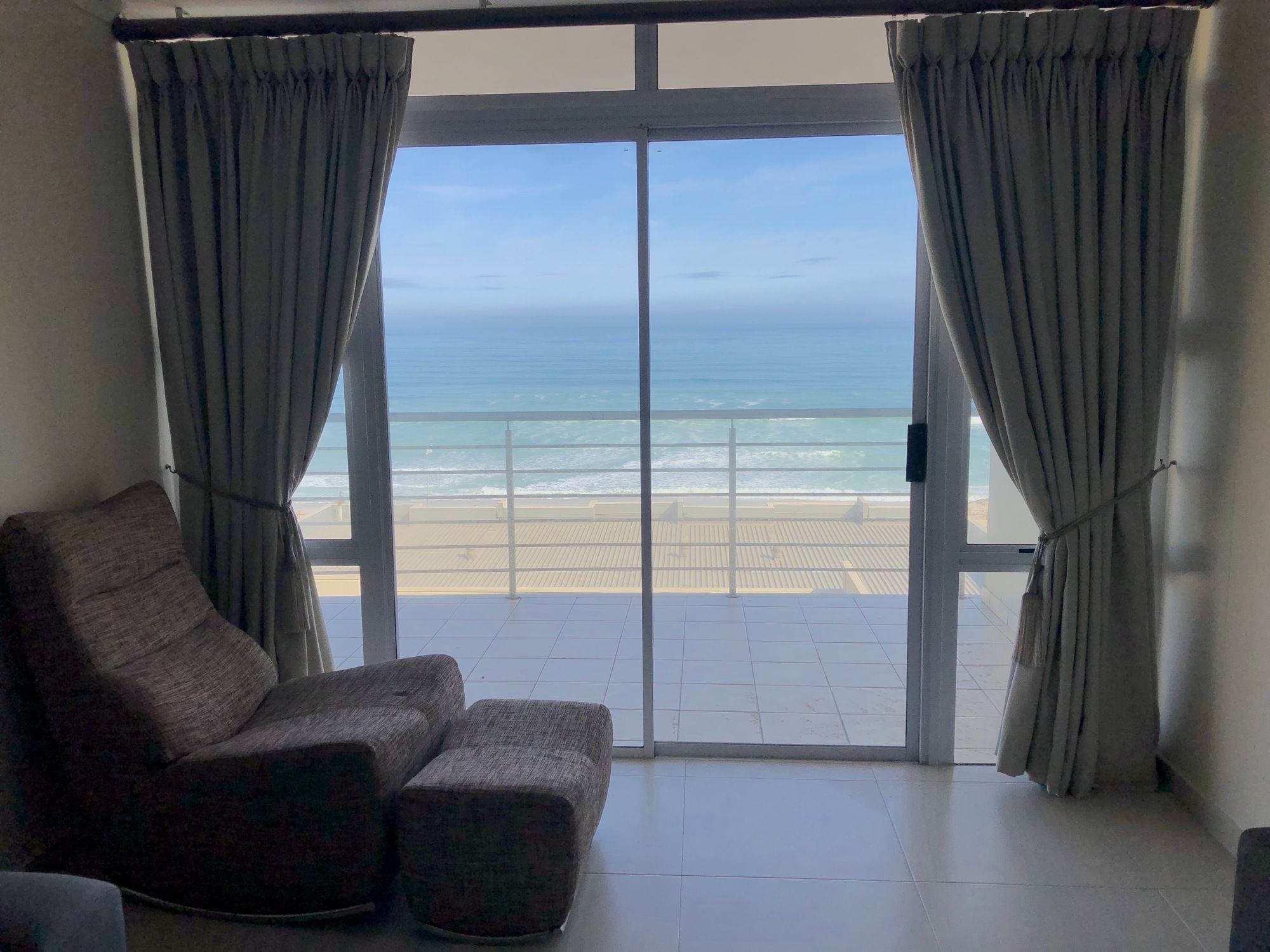 Blouberg Beachfront *