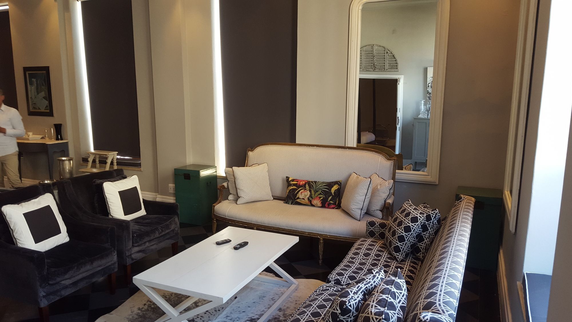 Itc Hospitality Group Two Bedrooms Mutual Heights Building Cape Town