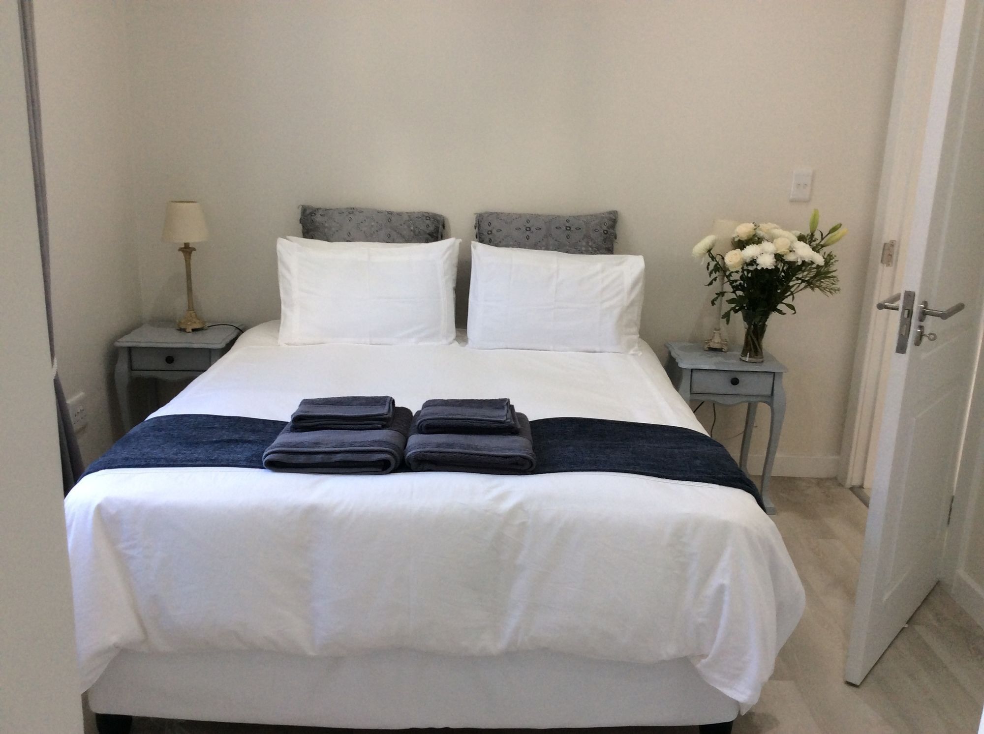 Apartment 43 Ocean View Drive Point *