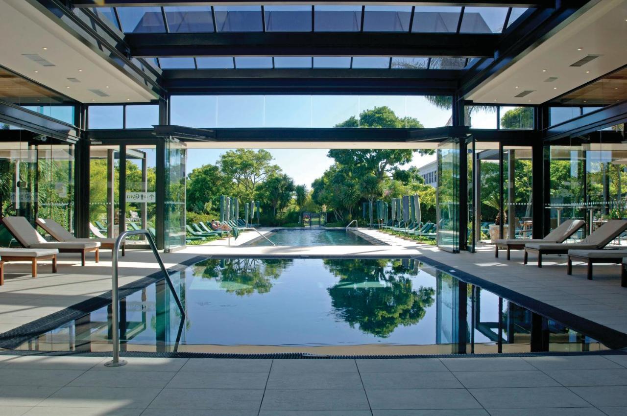 Vineyard Hotel
