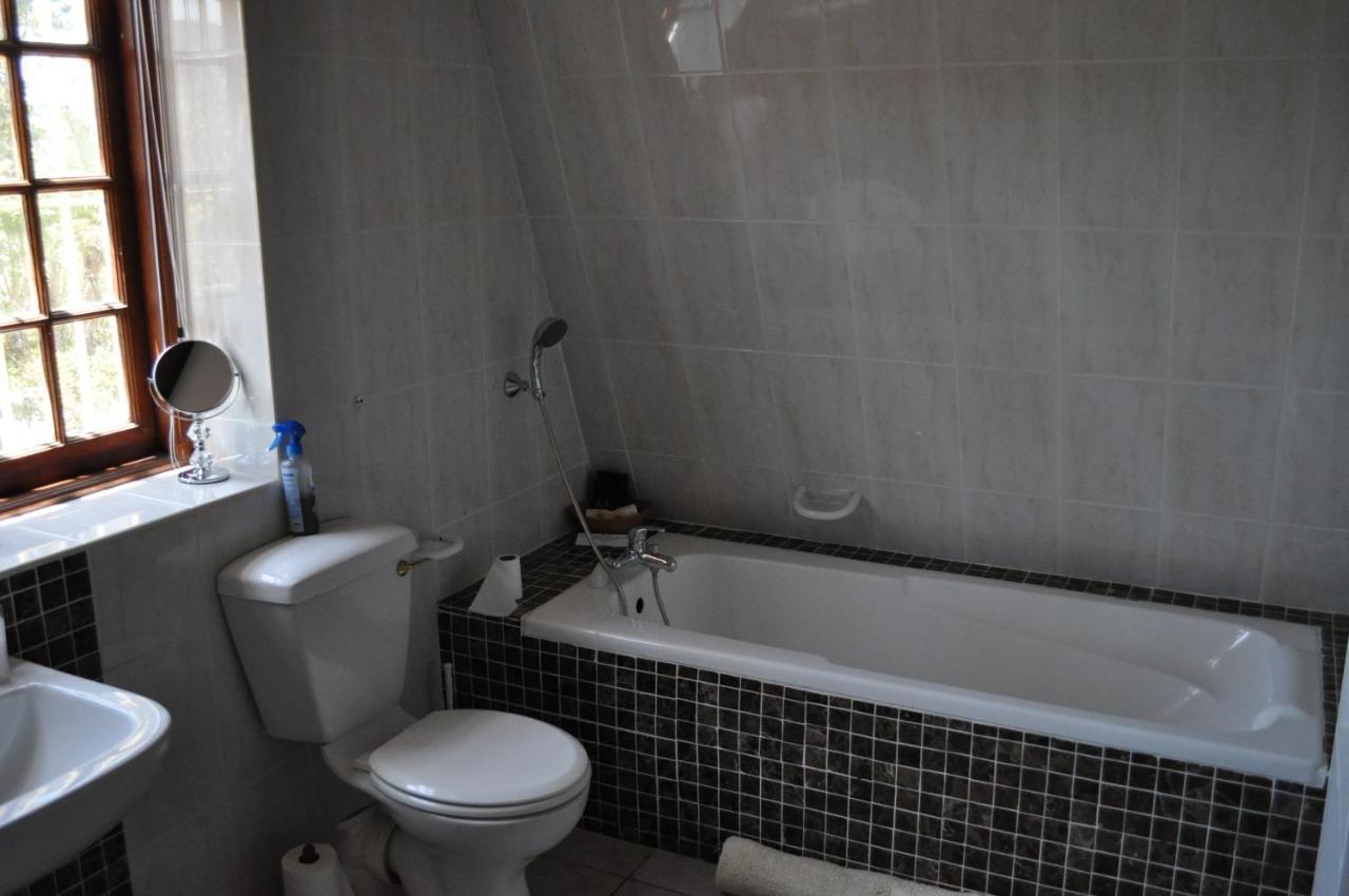 Cotswold House Guest house 4*