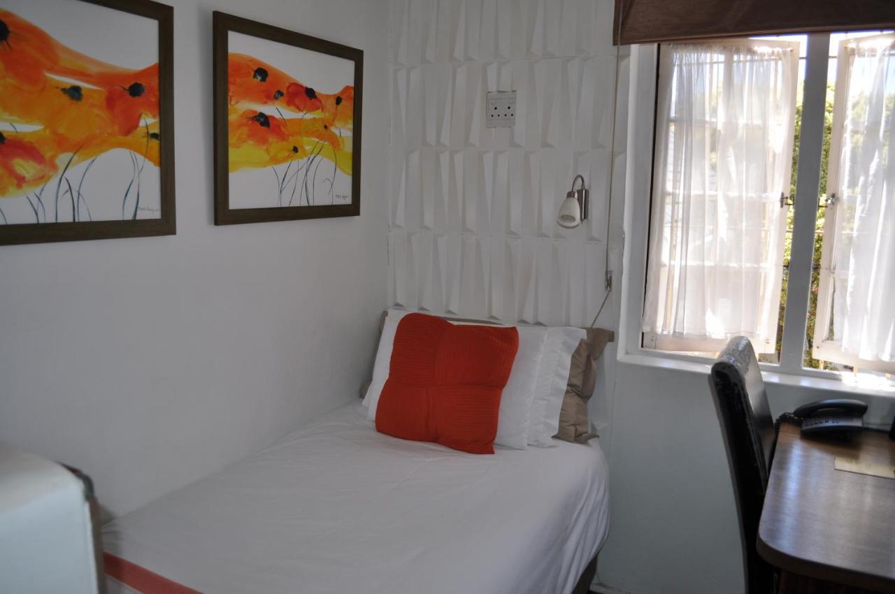 Guest house Cotswold House Cape Town