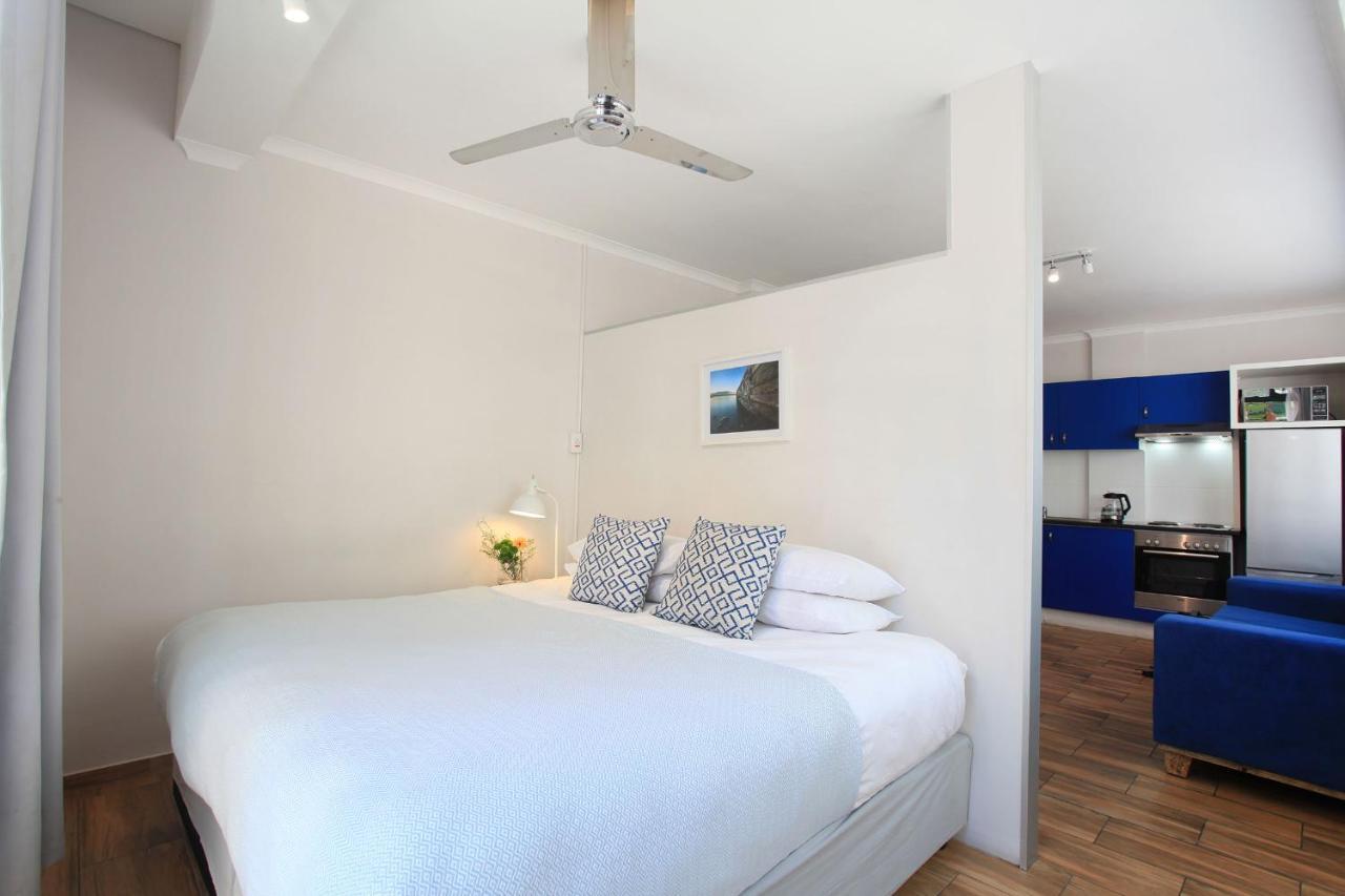 Apartment Urban Oasis At The Square Cape Town