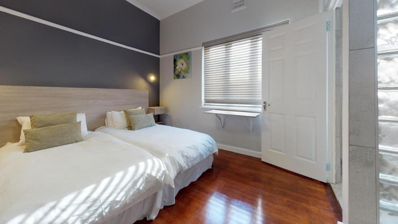 Guest house Port View