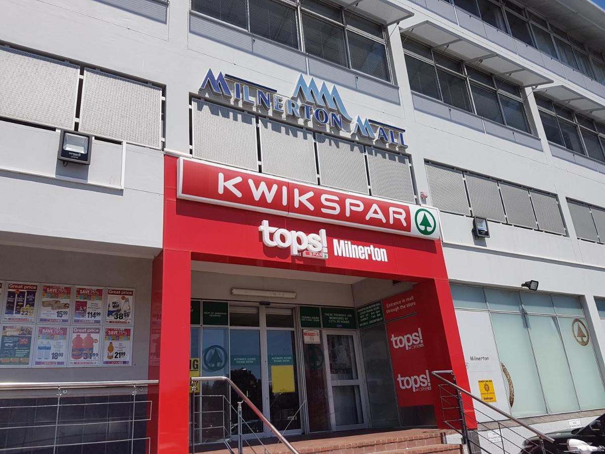 Arnhem Building- Cozy 2 Bedroom Flat Overlooking Beach And Table Mountain *