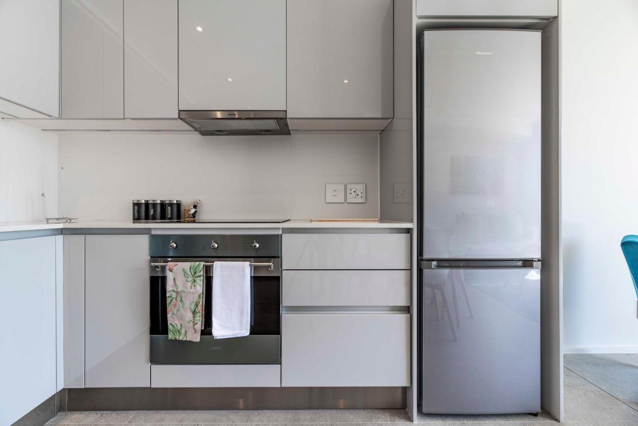 603 The Cosmopolitan... Luxury Living! Apartamento *