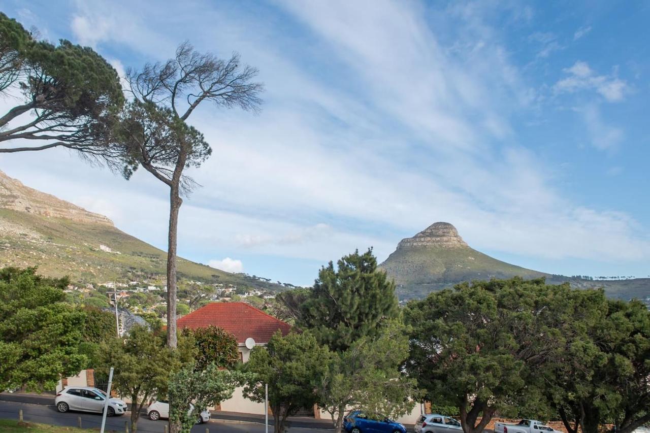 Apartment 11 Deerpark Drive East Cape Town
