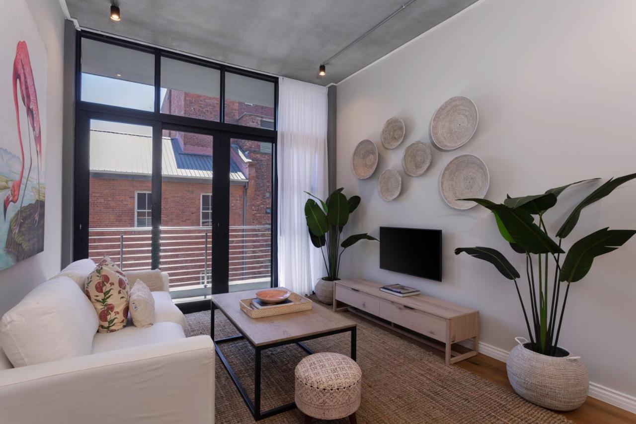 The Docklands Luxury Apartment *