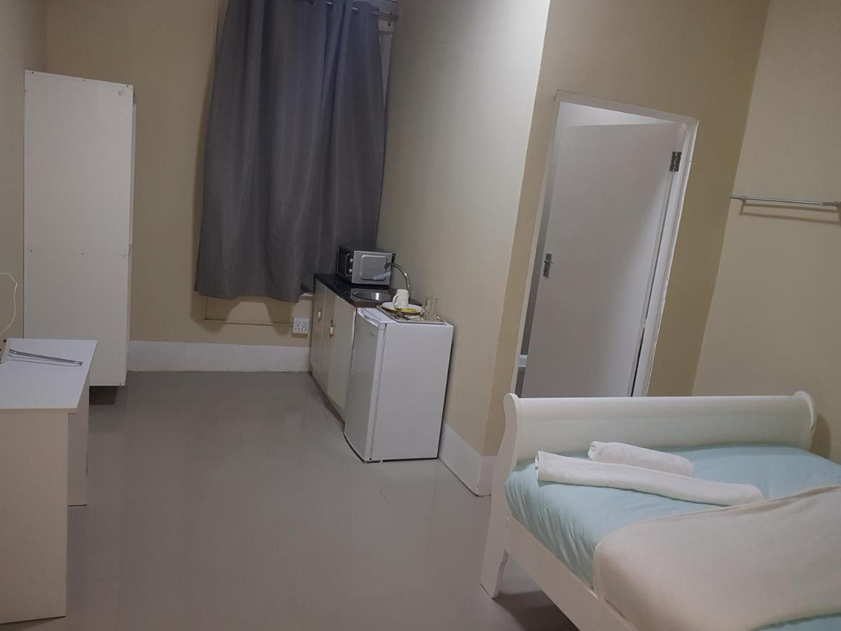 Bed & Breakfast Helpful 2*
