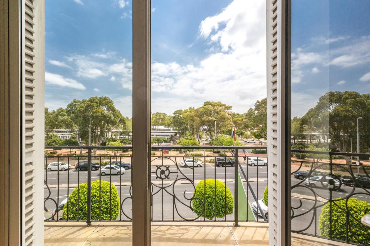 Apartment 204 - 2bdr Close To V&a Waterfront