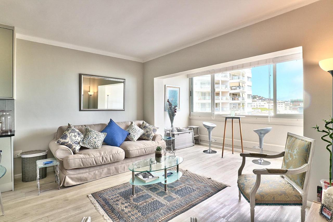 Apartment 69 Mimosa, Sea Point