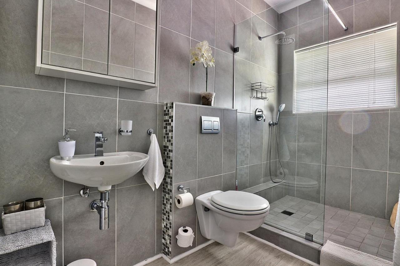Apartment 69 Mimosa, Sea Point *