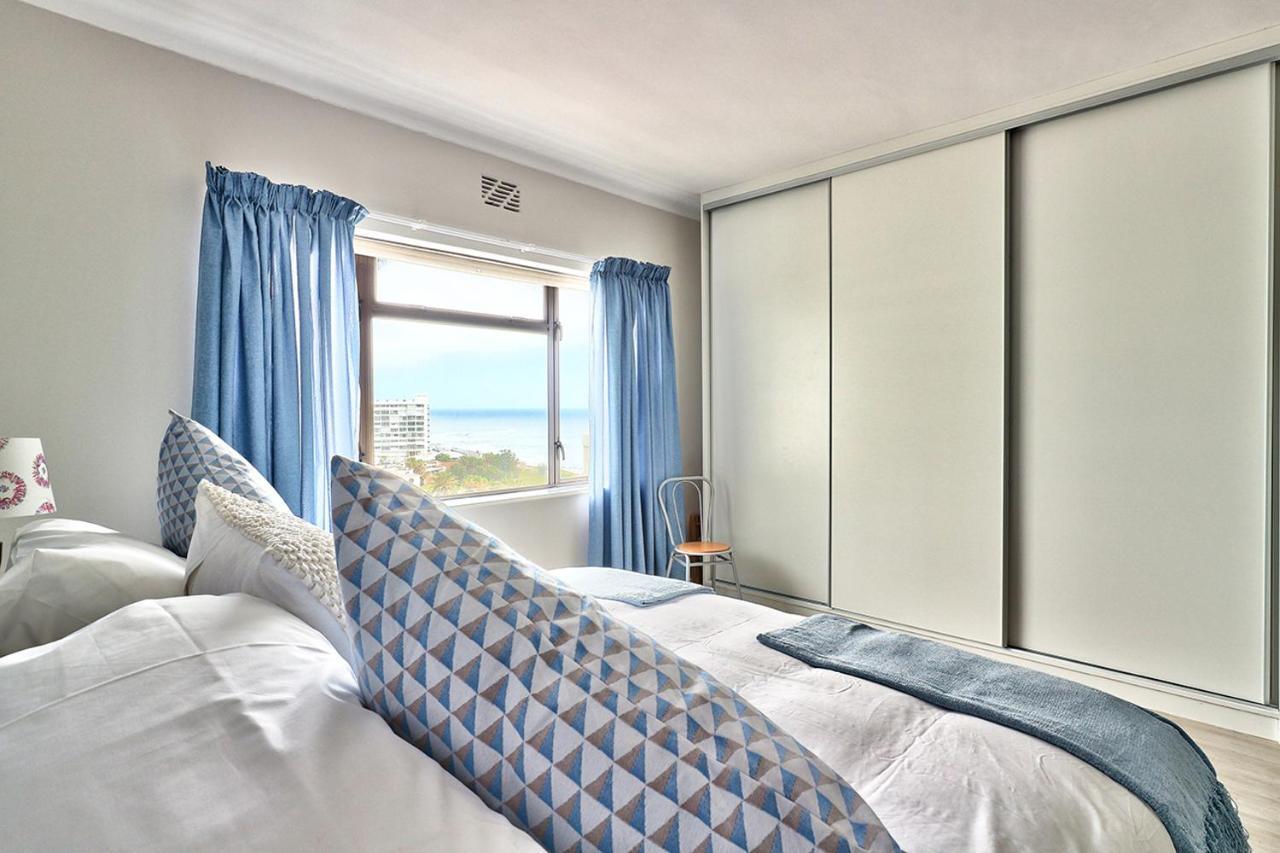 69 Mimosa, Sea Point * Cape Town
