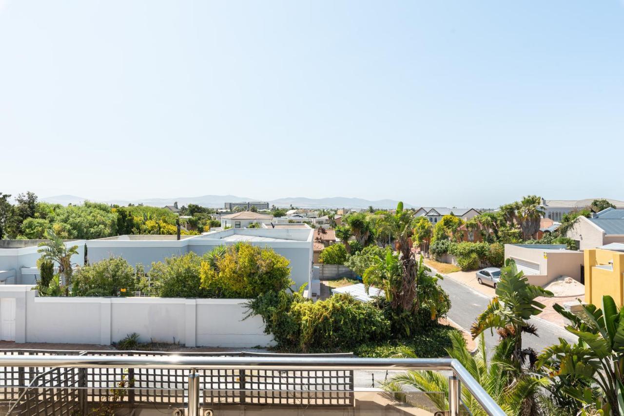 Harbour Close 18