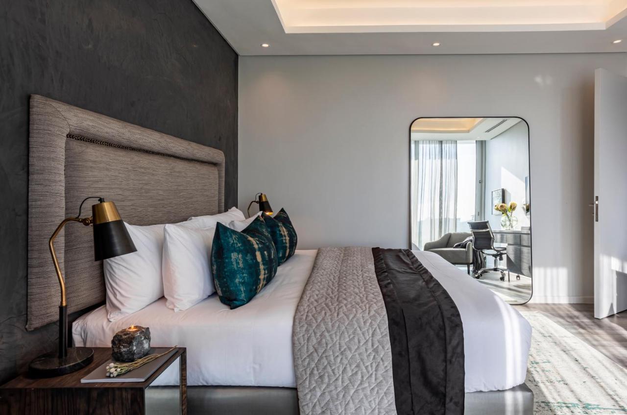 O' Two Hotel
