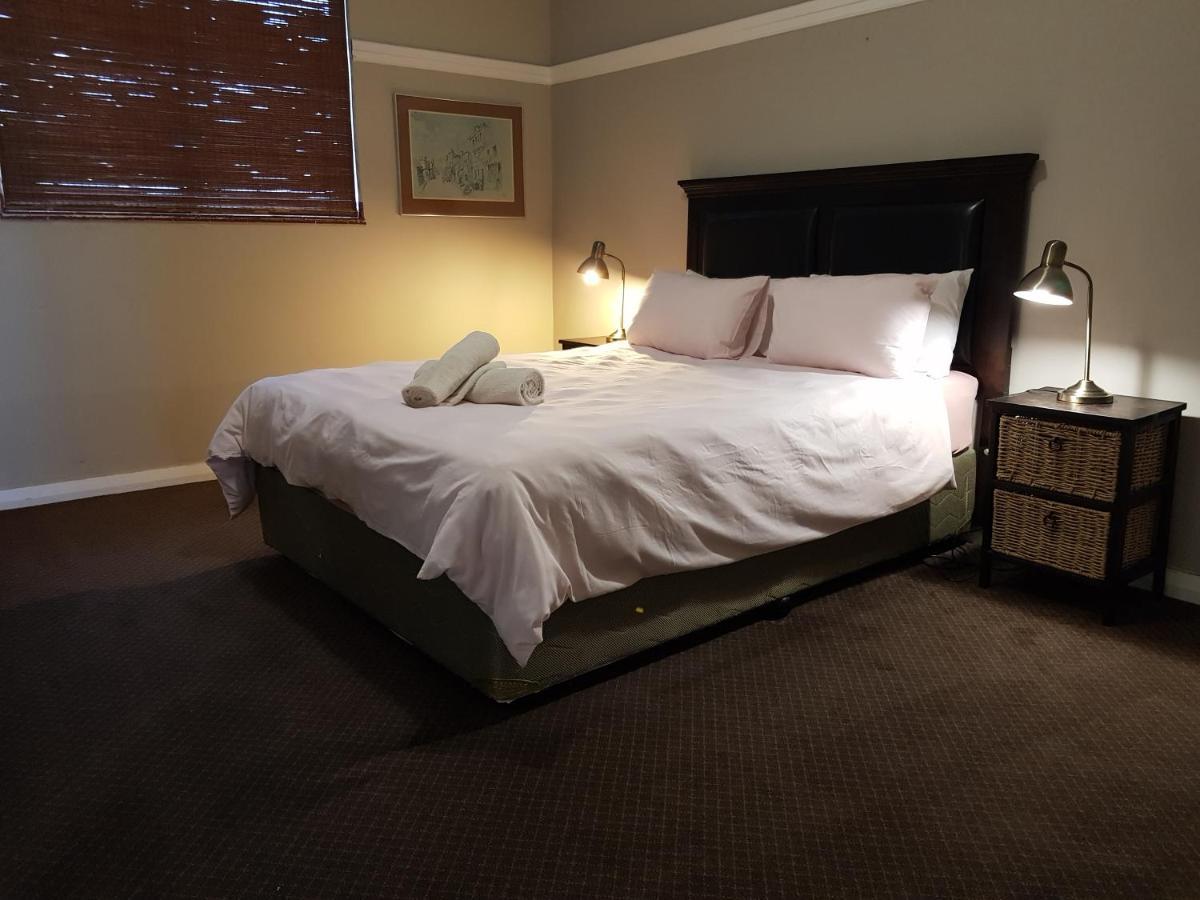 Bramber Court Art-deco Self-catering *