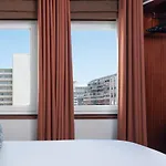 Townhouse Hotel
