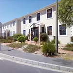 Bread And Barrel Guesthouse Bellville