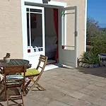 Rene\'S Place