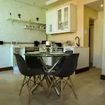 Purple Place, Studio Apartment In Bo-Kaap