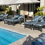Bantry Retreat (Adults Only)