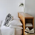 Unique Studio Apartment - Number 4704
