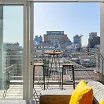 City View 1 Bedroom Apartment In Cbd