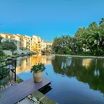 Walkable, Pools, Park And Great For Families
